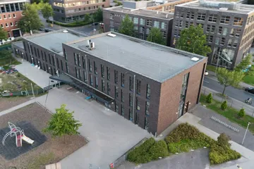 Die Grundschule Rückenansicht